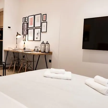 Downtown Syntagma Apartment 1-2